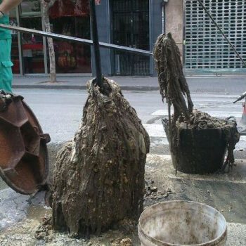 Toallitas al váter: seguimos criando monstruos en las cloacas